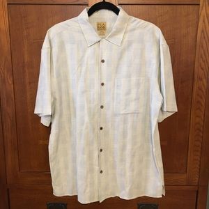 JOS. A. BANKS ~ Men's Short Sleeve Button Down